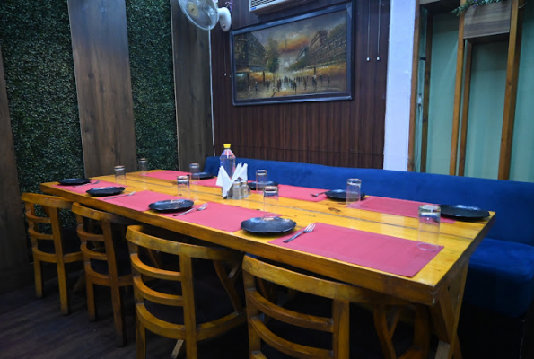 Pine & Dine Cafe Restaurant
