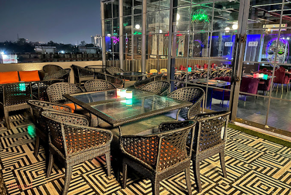 Tunight Terrace Restro & Banquet