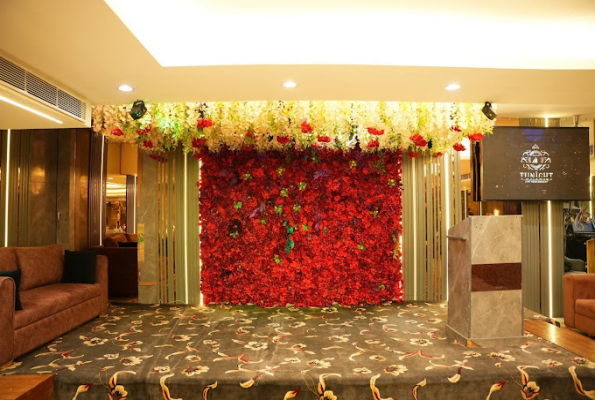 Tunight Terrace Restro & Banquet