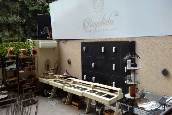 Royalista Banquet & Lounge