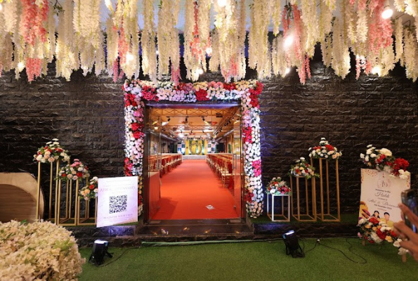 Paradise Banquets And Lawn