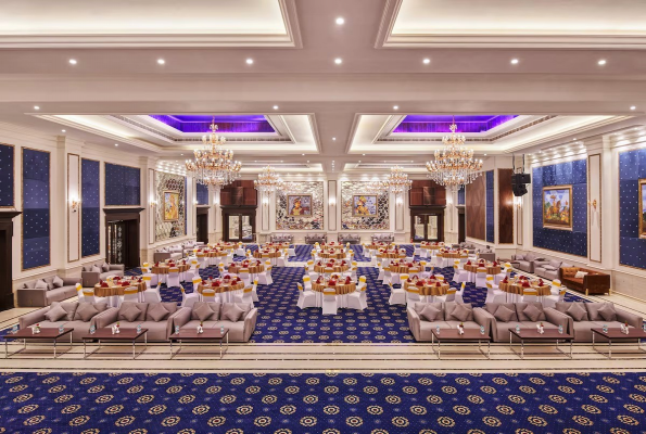 Mayfair Lake Resort 2