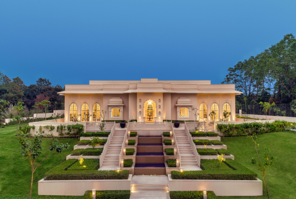 The Oberoi Sukhvilas Spa Resort