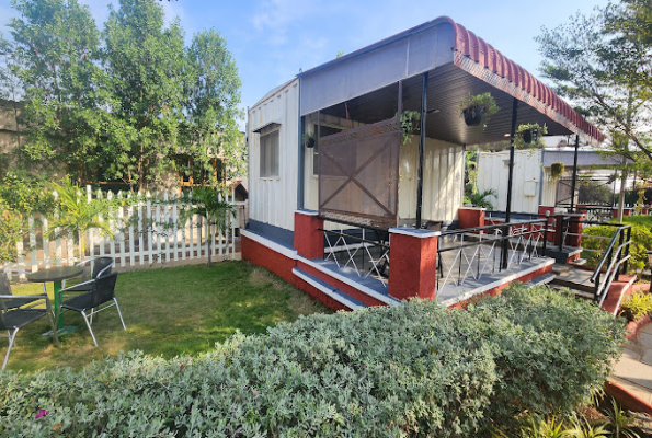 Vintage Retreat Resort 5