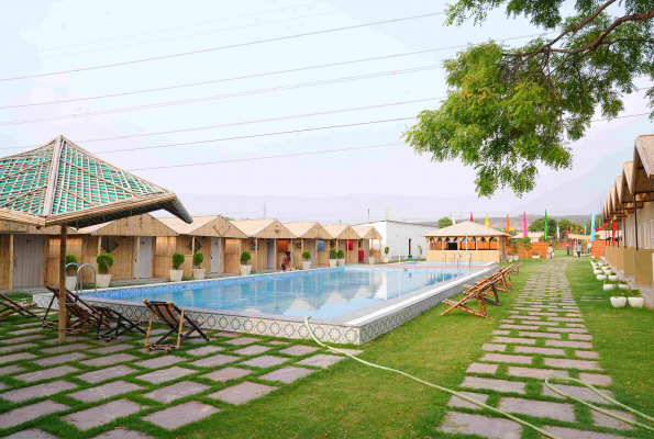 Urban Nature Farms Resort & Party Lawn