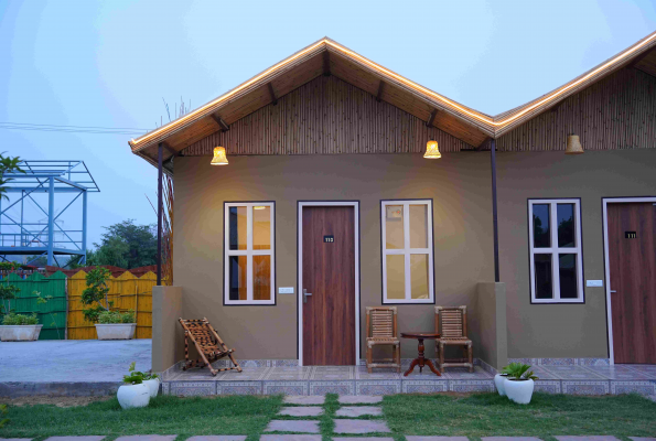 Urban Nature Farms Resort & Party Lawn