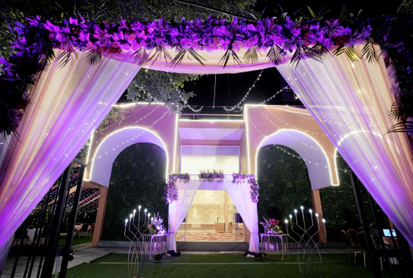 Mango Grove Hotel