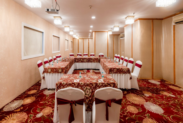 Mango Grove Hotel