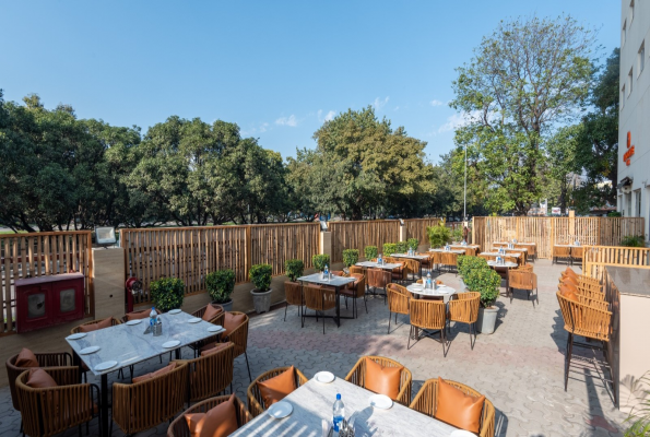 Mango Grove Hotel