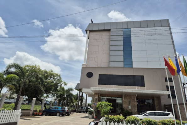 Hotel Sai International 2