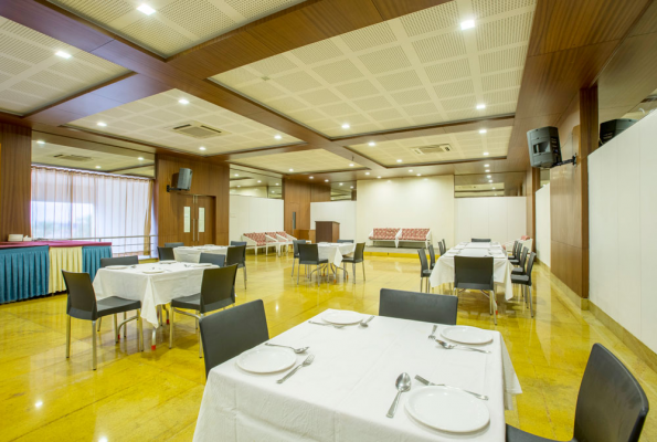 Hotel Sai International 5