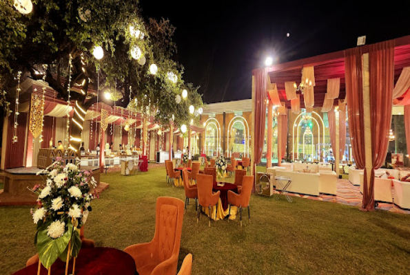The Grand Aurra