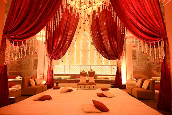 The Riviera By Ferns N Petals