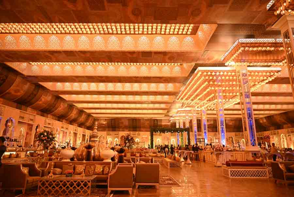 The Riviera By Ferns N Petals