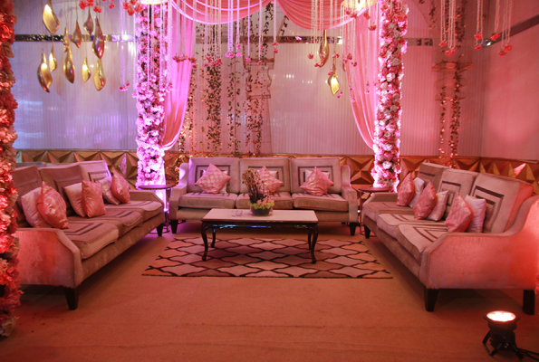 Club Riviera By Ferns N Petals