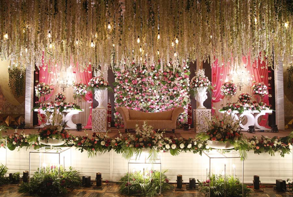 Club Riviera By Ferns N Petals