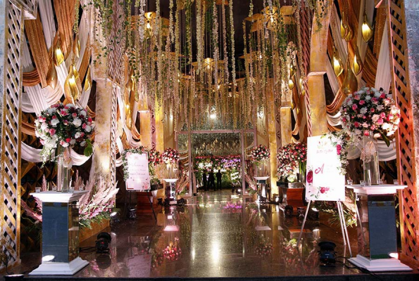 Club Riviera By Ferns N Petals