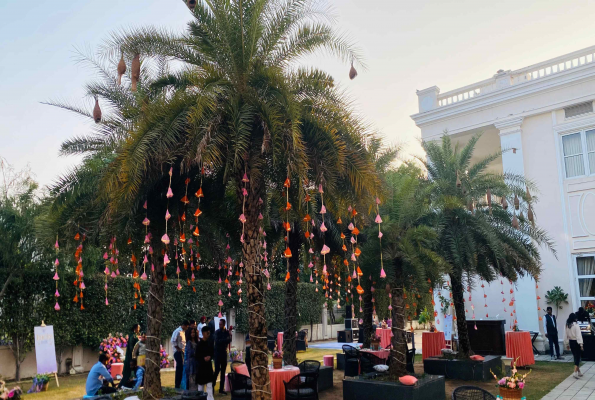 Dlf The City Club