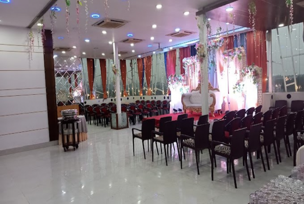 Hotel Dayal International