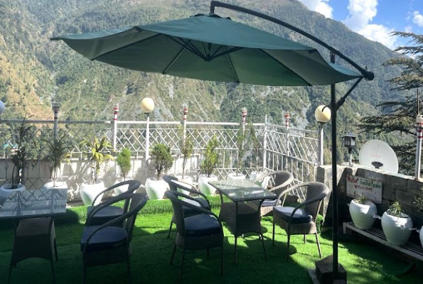 Hotel Gandhis Paradise