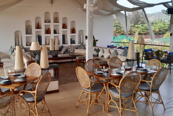 Blue Turtle Beach Bar & Restaurant 3