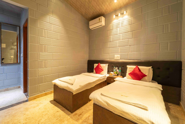 Seasons Suites Hbr
