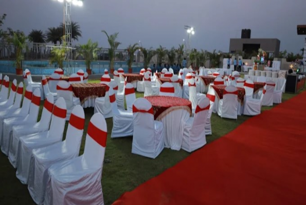 Hueton Green And Resort