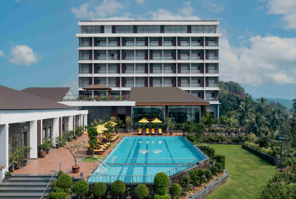 Cloud 9 Sarovar Premiere 4