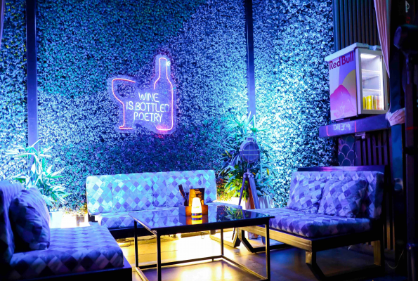 Pllatos Air Bar