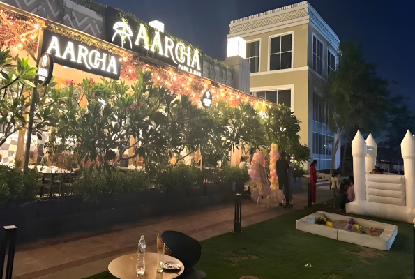 Aarcha Cafe And Bar