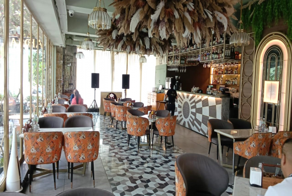 Aarcha Cafe And Bar