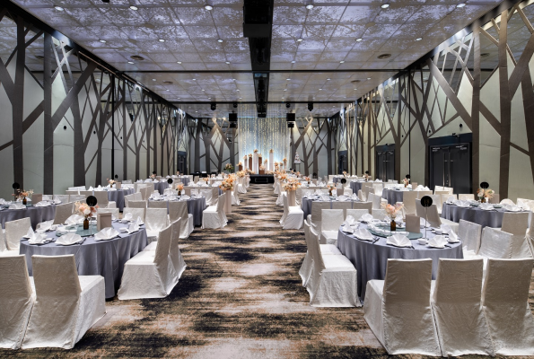 Crowne Plaza Changi Airport 3