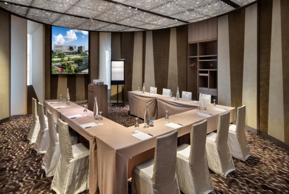 Crowne Plaza Changi Airport