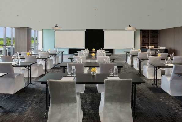 Dusit Thani Laguna Singapore 1