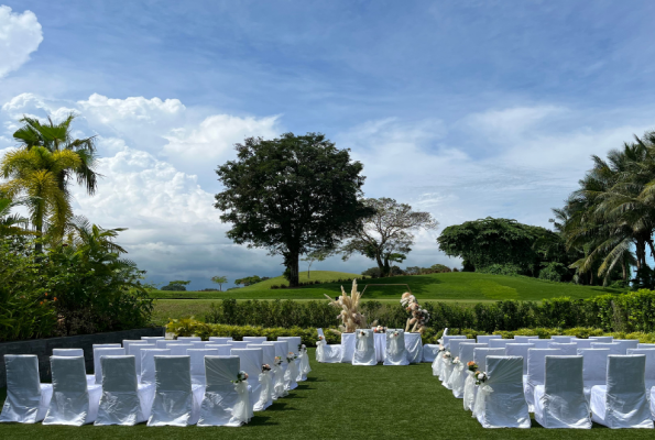 Dusit Thani Laguna Singapore