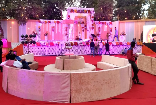Royal Spoon Party Lawn And Banquet