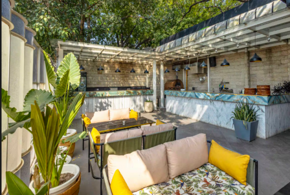 Litchi Bistro