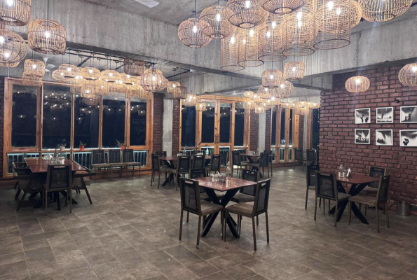 The Cozy Acorn Resort 3