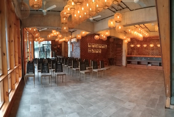 The Cozy Acorn Resort 2