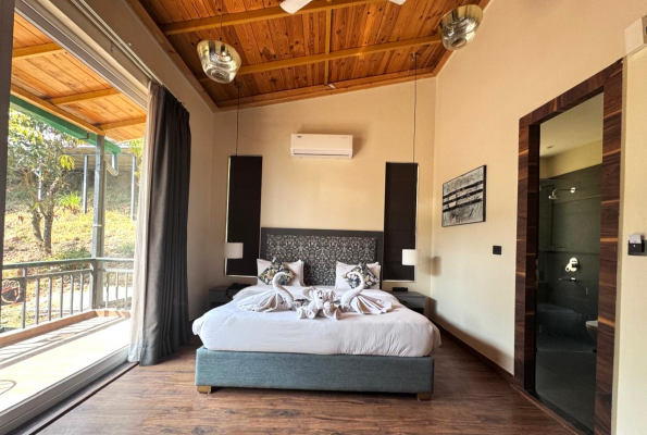 The Cozy Acorn Resort 2