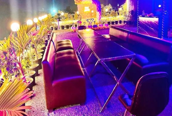 Skyzone Rooftop Restaurant 2