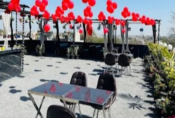 Skyzone Rooftop Restaurant