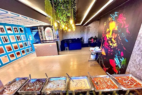 Skyzone Rooftop Restaurant 5