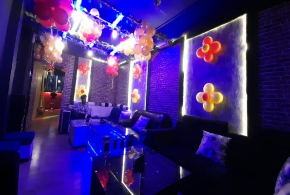 Bhaukaal Cafe & Lounge