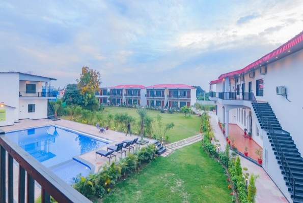 Corbett Wild Flower Hotels & Resorts