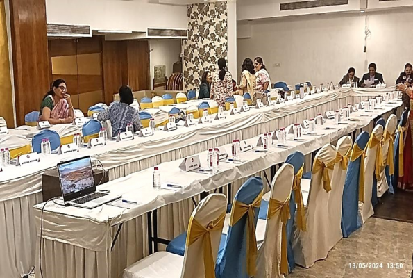 Hotel Maan Residency 4