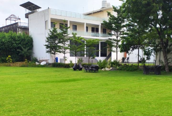 The Aamantran Greens