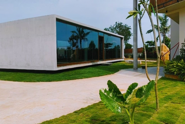 The Environ Courtyard Convention 3