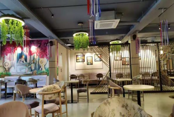 Romeos Cafe & Restaurant 2