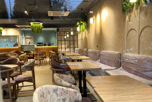 Romeos Cafe & Restaurant 3